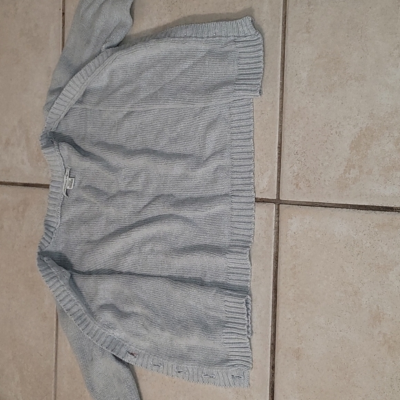American Eagle Outfitters Juniors Gray Button Down V-Neck Cardigan Sweater Small - Picture 4 of 7